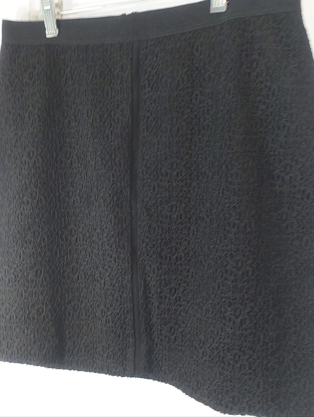 Ann Taylor Black Textured Lace Knit Mini Skirt Elastic Waist Size 8 Petite